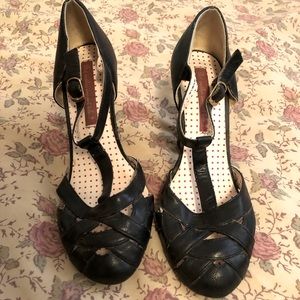 Bait footwear vintage black heel. Size 8.5